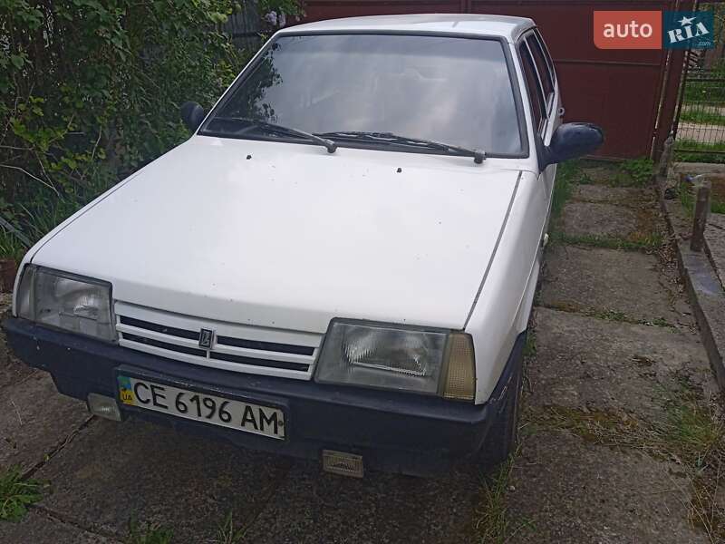 Хэтчбек ВАЗ / Lada 2109 1991 в Черновцах