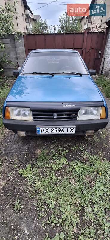 Хэтчбек ВАЗ / Lada 2109 2000 в Харькове фото 2 Хэтчбек ВАЗ / Lada 2109 2000 в Харькове