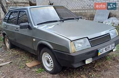 Хэтчбек ВАЗ 2109 1992 в Чугуеве