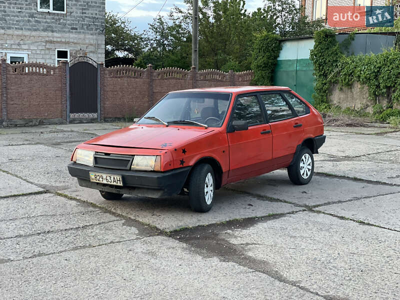 Хэтчбек ВАЗ 2109 1987 в 
