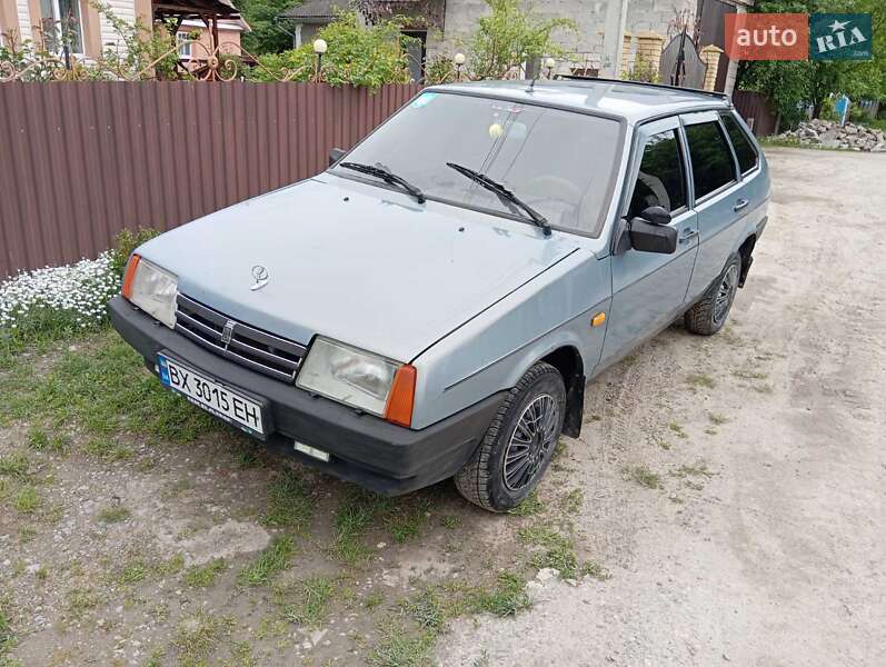 Хэтчбек ВАЗ 2109 2003 в 