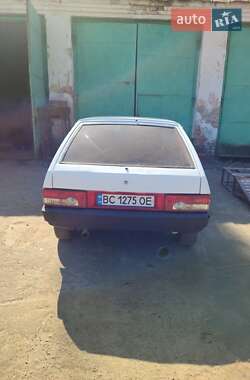 Хетчбек ВАЗ / Lada 2109 2004 в Золочеві
