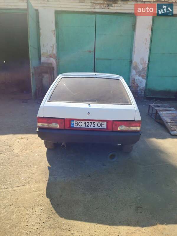 Хетчбек ВАЗ / Lada 2109 2004 в Золочеві