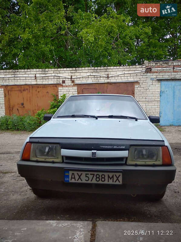 Хэтчбек ВАЗ 2109 1990 в 