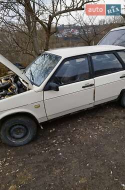 Хэтчбек ВАЗ 2109 1990 в Скалате
