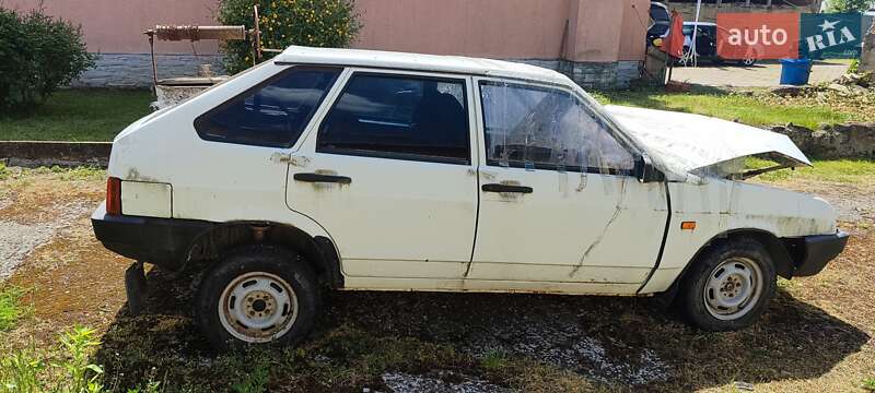 Хэтчбек ВАЗ / Lada 2109 2006 в Ужгороде