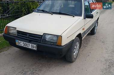 Хэтчбек ВАЗ 2109 1992 в 
