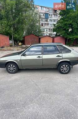 Хэтчбек ВАЗ 2109 2002 в 