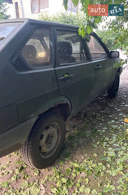 Хэтчбек ВАЗ 2109 1989 в 