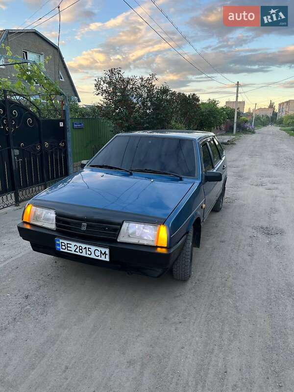 Хэтчбек ВАЗ 2109 1997 в 