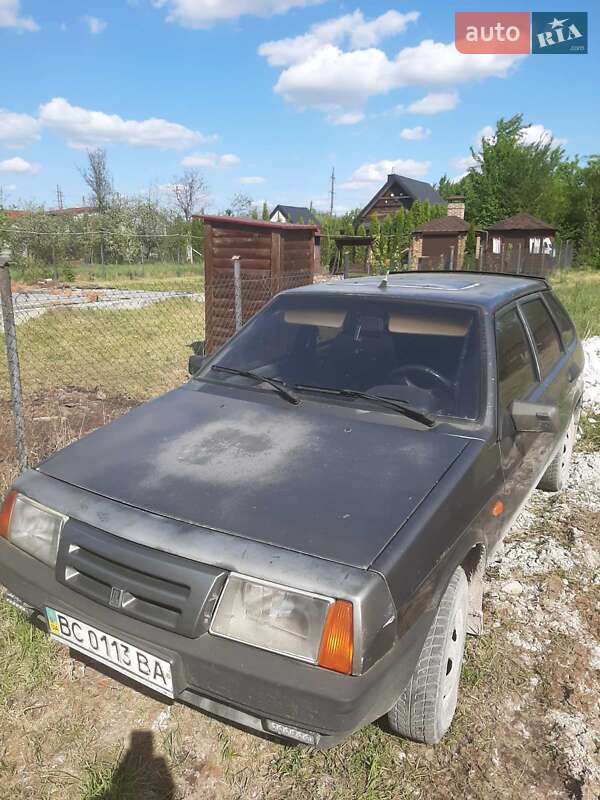 Хэтчбек ВАЗ / Lada 2109 1991 в Львове