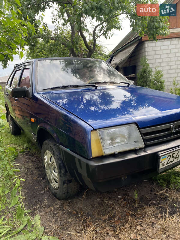 Хэтчбек ВАЗ / Lada 2109 2005 в Черкассах