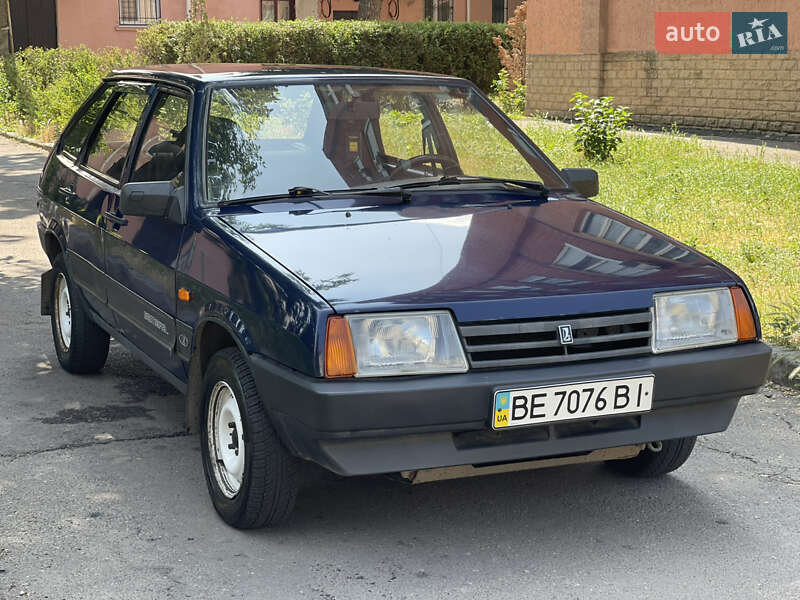 Хэтчбек ВАЗ / Lada 2109 2008 в Николаеве