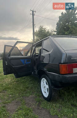 Хэтчбек ВАЗ 2109 2003 в 