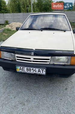 Хэтчбек ВАЗ 2109 1995 в 
