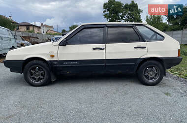 Хэтчбек ВАЗ 2109 1995 в 