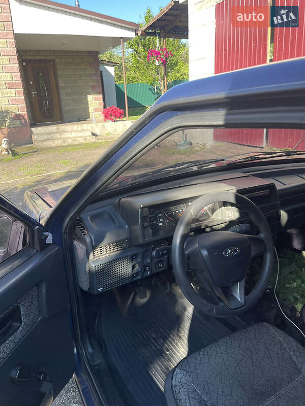 Хэтчбек ВАЗ / Lada 2109 2006 в Корнине
