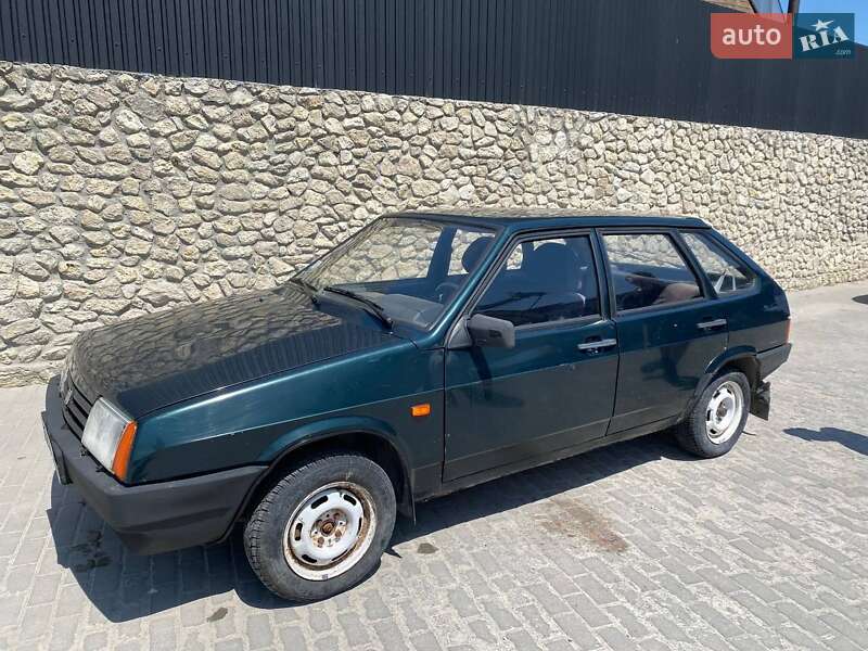 Хэтчбек ВАЗ / Lada 2109 2002 в Тернополе