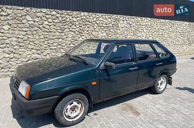 Хэтчбек ВАЗ / Lada 2109 2002 в 