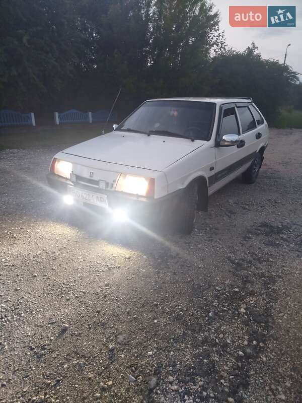Хэтчбек ВАЗ / Lada 2109 1990 в Хмельницком