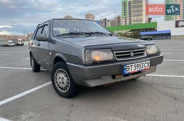 Хэтчбек ВАЗ 2109 1990 в 