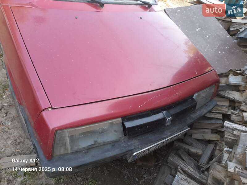 Хэтчбек ВАЗ 2109 1990 в 