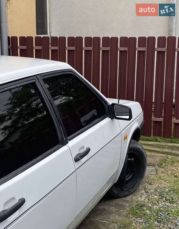 Хетчбек ВАЗ / Lada 2109 1992 в Перегінське