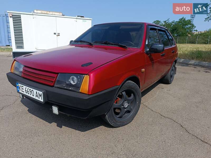 Хэтчбек ВАЗ 2109 1989 в 