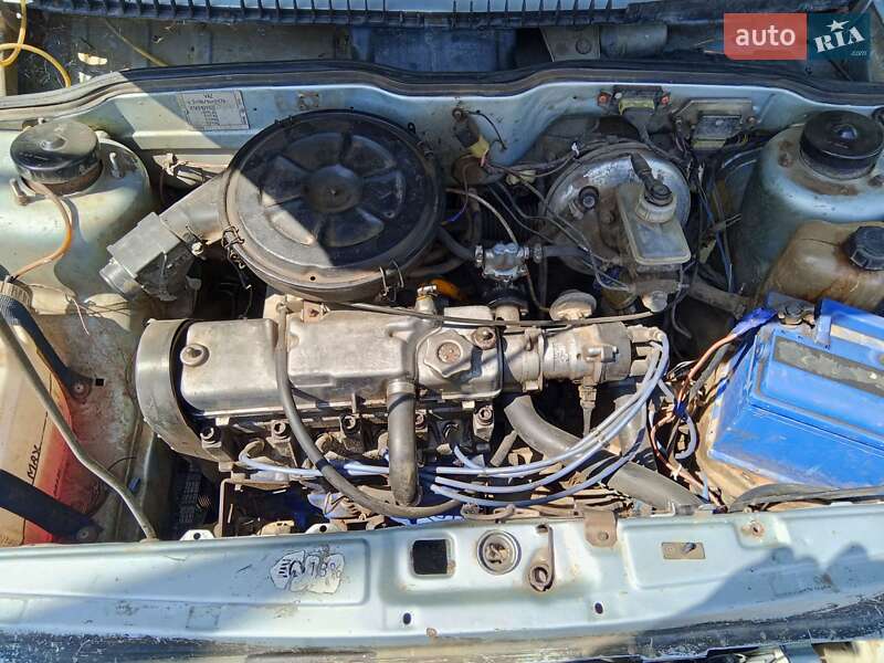 Хэтчбек ВАЗ / Lada 2109 2003 в Тарутине