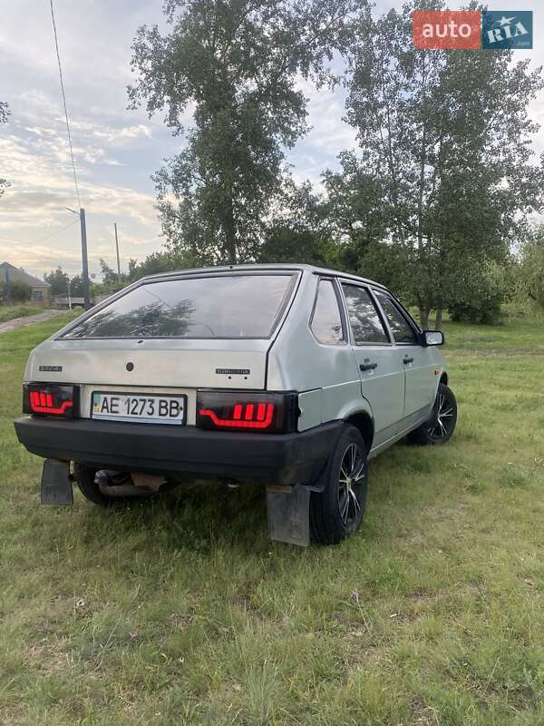 Хэтчбек ВАЗ / Lada 2109 2006 в Зачепиловке