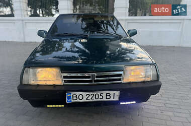 Хэтчбек ВАЗ 2109 1998 в 