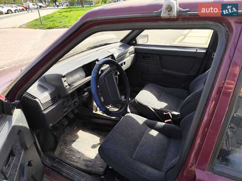 Хэтчбек ВАЗ / Lada 2109 2005 в Львове фото 3 Хэтчбек ВАЗ / Lada 2109 2005 в Львове