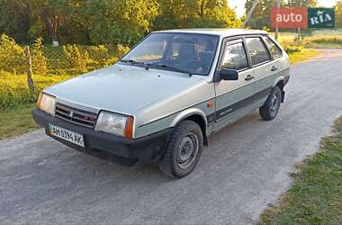 Хетчбек ВАЗ / Lada 2109 2001 в Кореці
