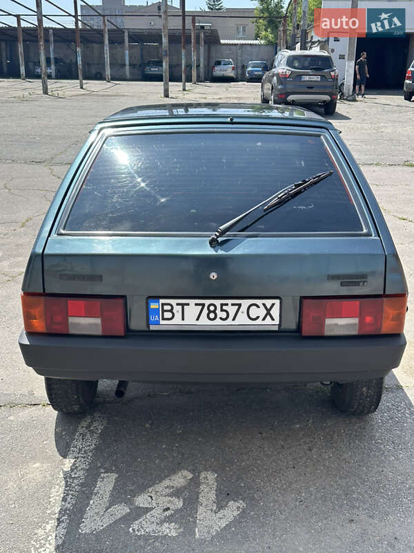 Хетчбек ВАЗ / Lada 2109 2005 в Херсоні