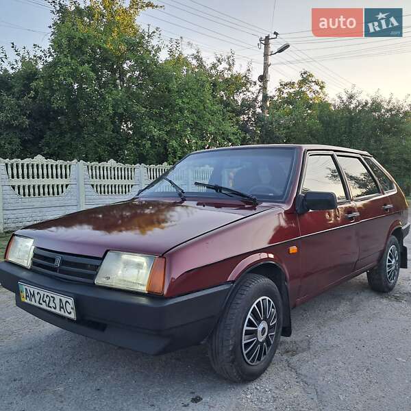 Хетчбек ВАЗ / Lada 2109 2005 в Брусилові