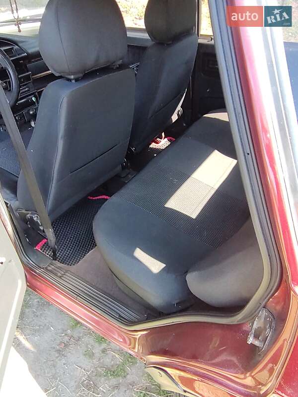 Хэтчбек ВАЗ / Lada 2109 1997 в Прилуках фото 7 Хэтчбек ВАЗ / Lada 2109 1997 в Прилуках