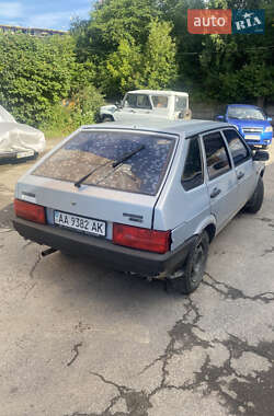 Хэтчбек ВАЗ 2109 2004 в 