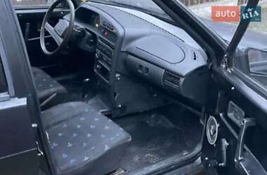 Хэтчбек ВАЗ 2109 1992 в 