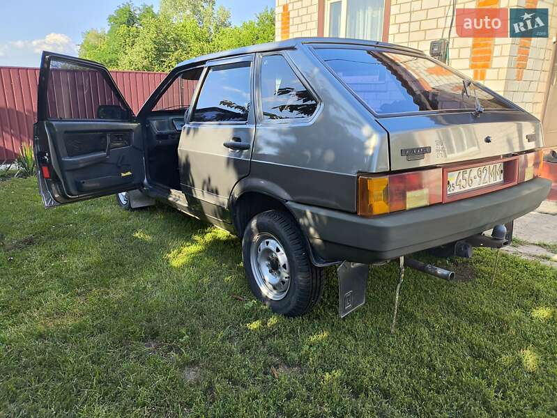 Хетчбек ВАЗ / Lada 2109 1991 в Гребінці фото 4 Хетчбек ВАЗ / Lada 2109 1991 в Гребінці
