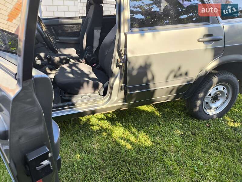 Хетчбек ВАЗ / Lada 2109 1991 в Гребінці фото 3 Хетчбек ВАЗ / Lada 2109 1991 в Гребінці