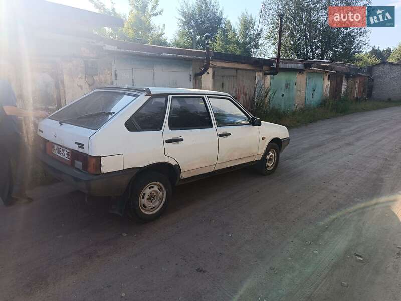 Хэтчбек ВАЗ / Lada 2109 1988 в Житомире