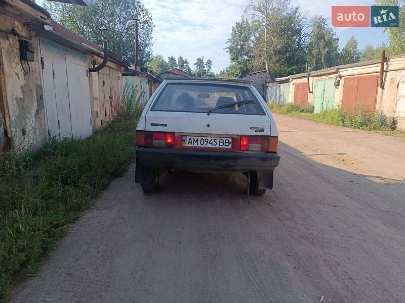 Хэтчбек ВАЗ / Lada 2109 1988 в Житомире