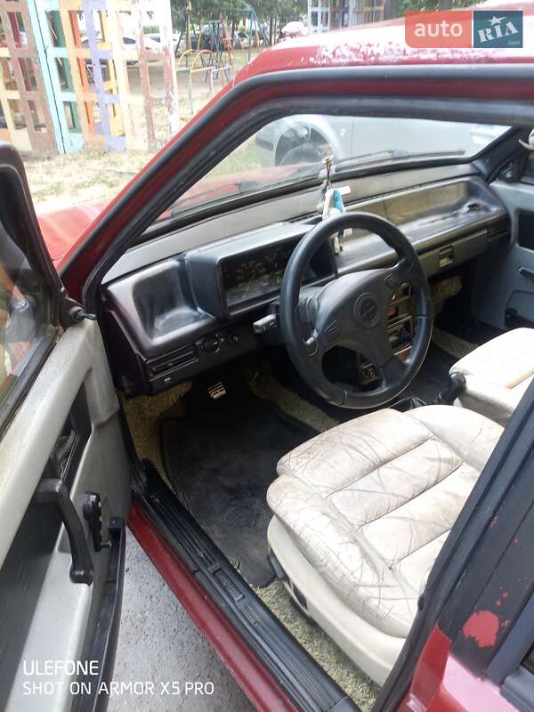 Хэтчбек ВАЗ / Lada 2109 1990 в Белой Церкви