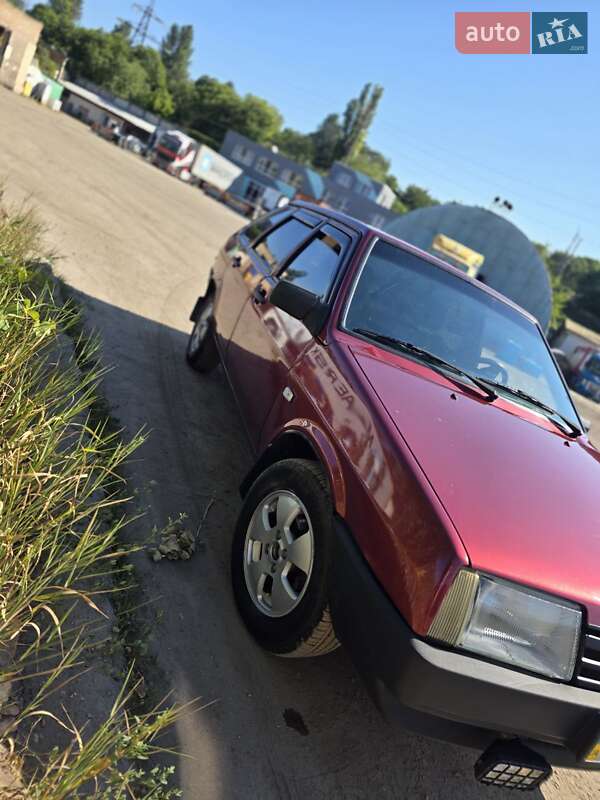 Хэтчбек ВАЗ / Lada 2109 2008 в Одессе
