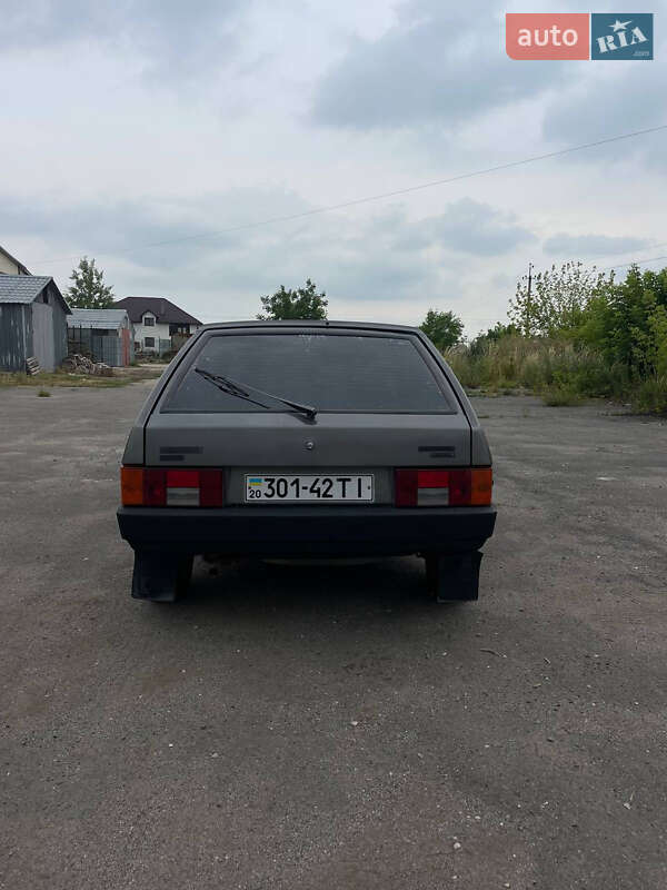 Хэтчбек ВАЗ / Lada 2109 1990 в Волочиске