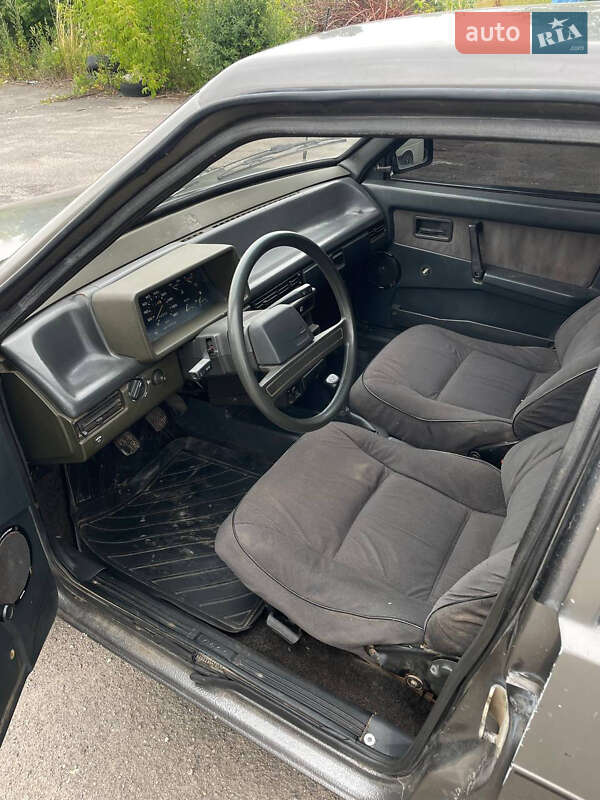 Хэтчбек ВАЗ / Lada 2109 1990 в Волочиске