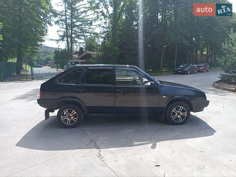Хэтчбек ВАЗ / Lada 2109 2007 в Львове