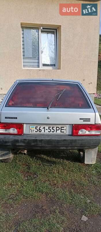Хэтчбек ВАЗ / Lada 2109 2000 в Межгорье