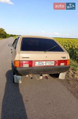 Хэтчбек ВАЗ 2109 1988 в 