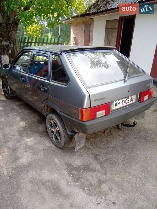 Хетчбек ВАЗ / Lada 2109 2006 в Звягелі